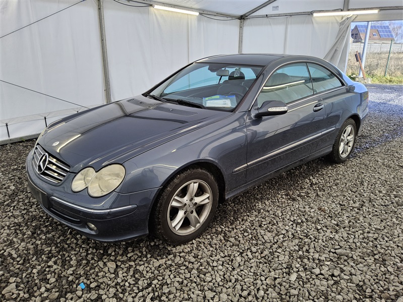 Mercedes-Benz CLK 270 CDI Avantgarde N°149