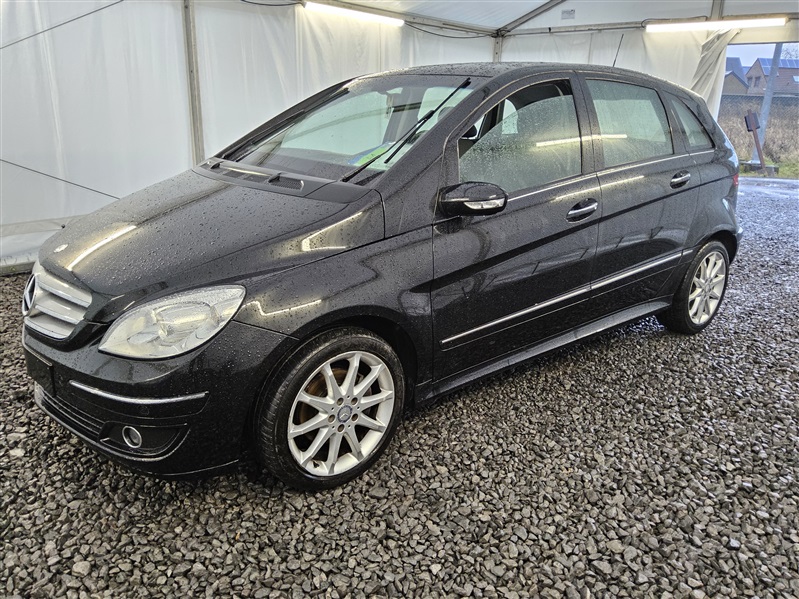 Mercedes-Benz B 180 CDI N°41