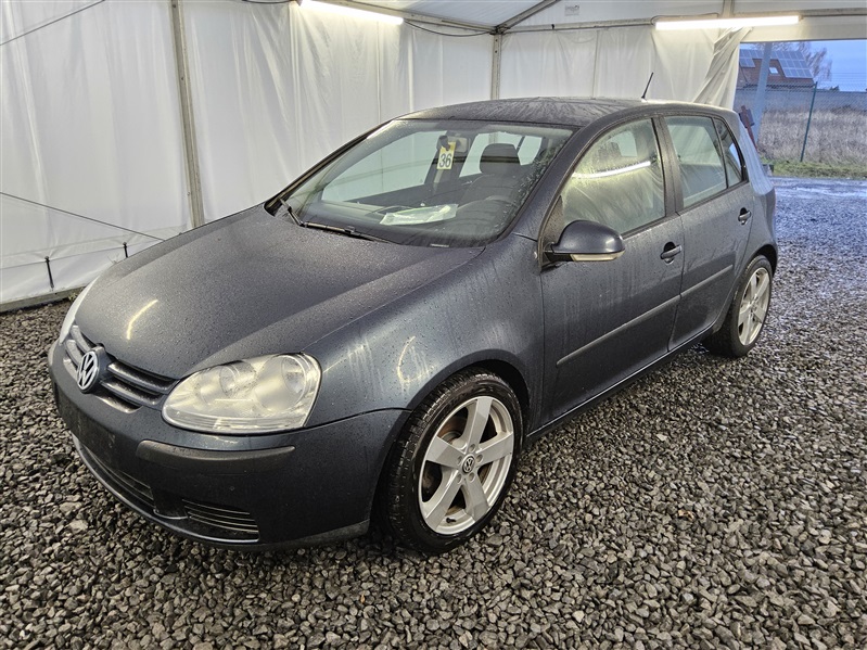 Volkswagen Golf 1.9 TDi N°36