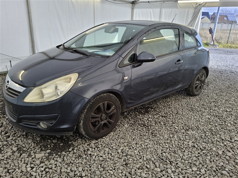 Opel Corsa 1.2i Essentia  N°162