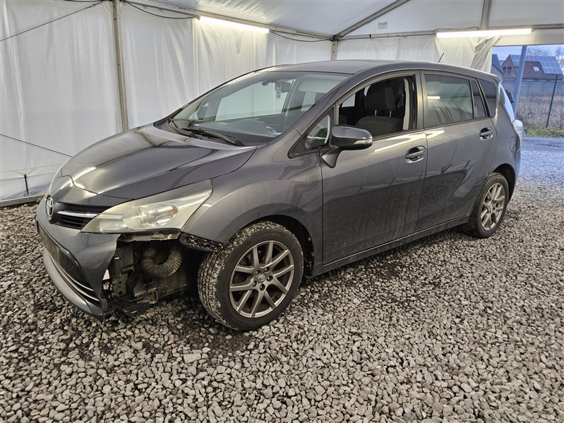 Toyota Verso 1.6i Skyview 7pl. N°155