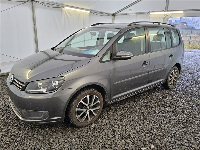 Volkswagen Touran 1.6 CR TDi Confortline 7 places N°238