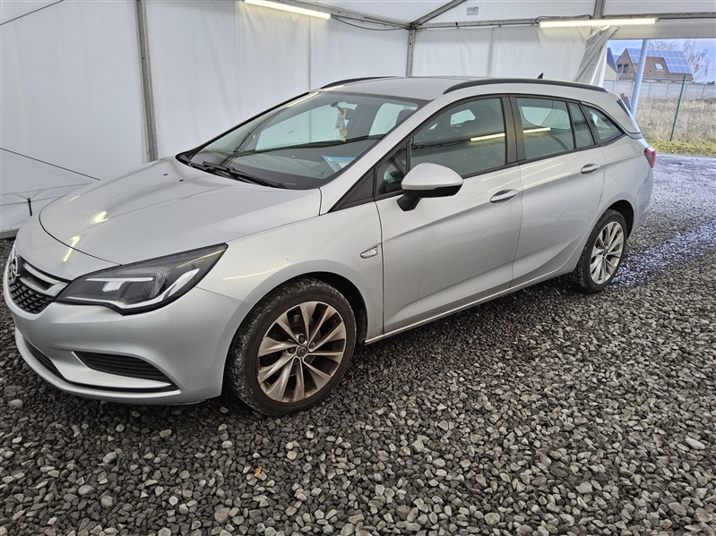 Opel Astra Sports Tourer 1.6 CDTi ECOTEC D Dynamic Start/Stop N°221