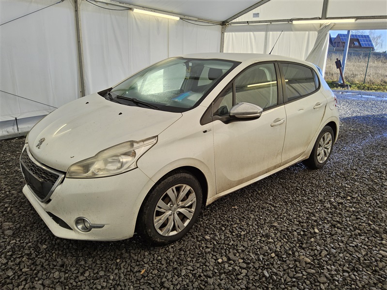 Peugeot 208 1.6 BlueHDi N°277
