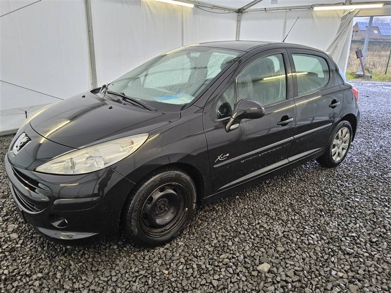 Peugeot 207 1.4 HDi Navteq N°168