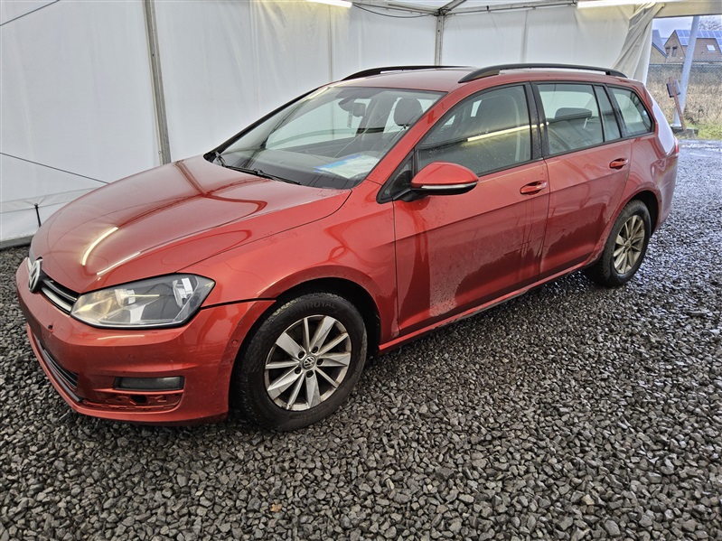 Volkswagen Golf 1.6 CR TDi N°190