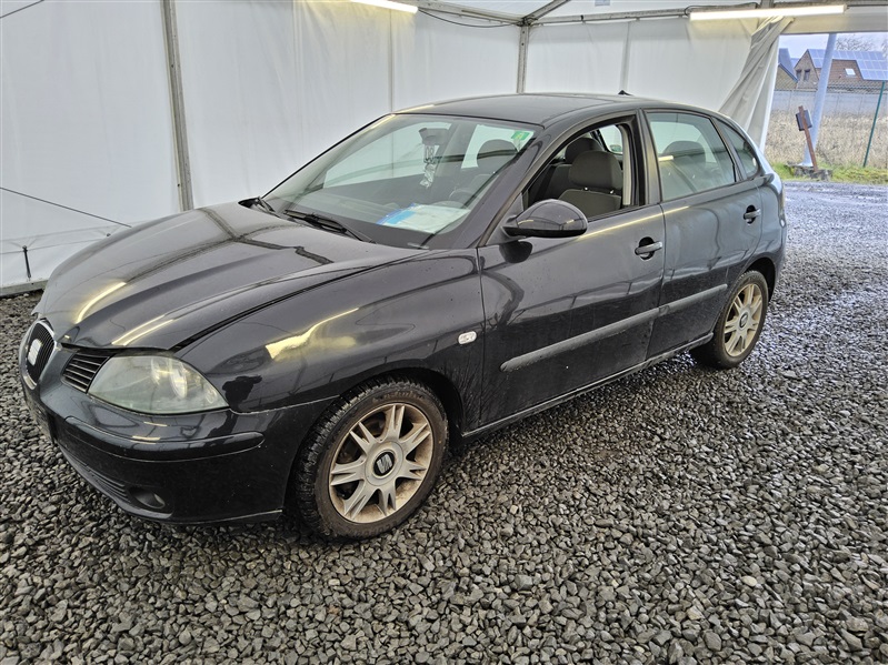 Seat Ibiza 1.4i  N°08
