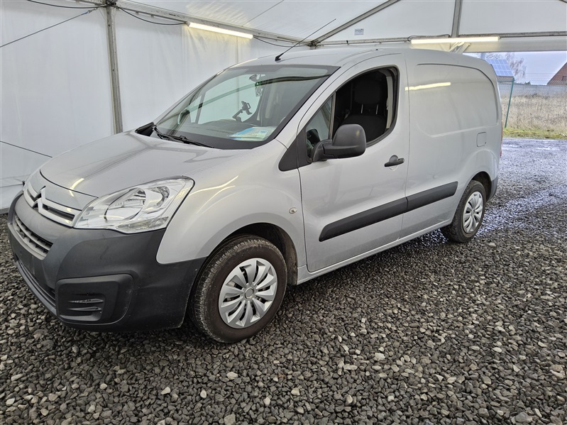 Citroen Berlingo 1.6 100 CV utilitaire 3 places N°248