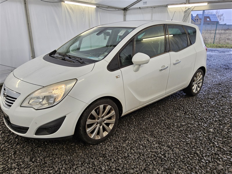 Opel Meriva 1.7 CDTi Cosmo DPF N°282
