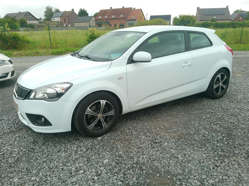 Kia Ceed / cee'd 1.6 CRDi LX ISG EcoDynamics DPF  n°77