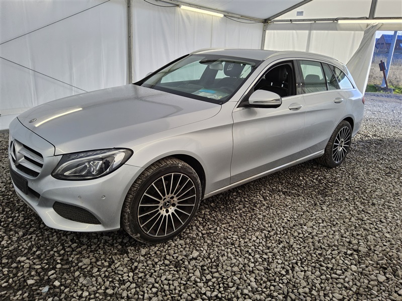 Mercedes-Benz C 180 d Business Solution AMG N°44