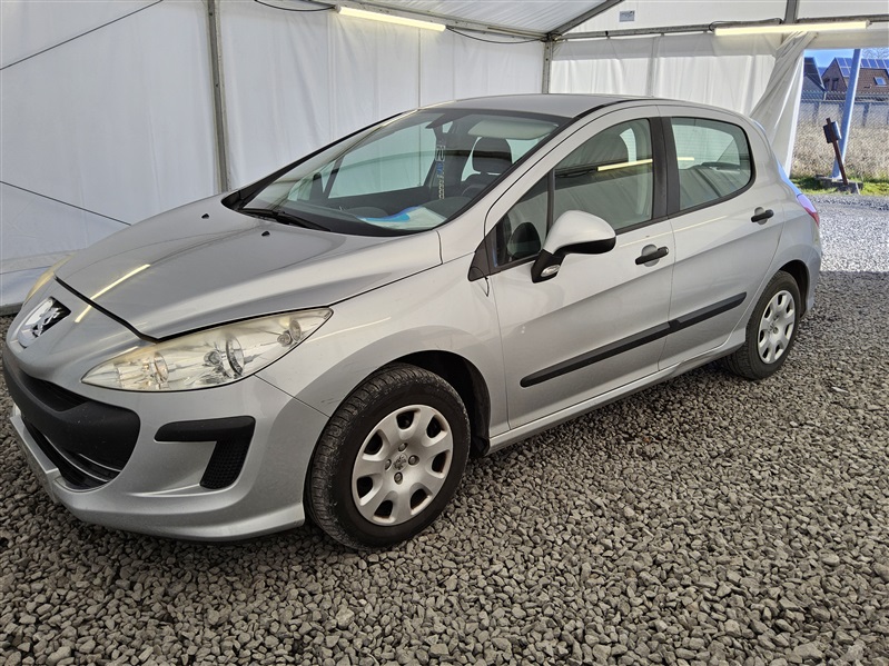 Peugeot 308 1.4i Confort N°70