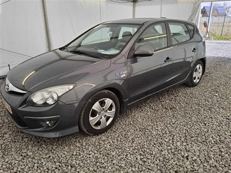 Hyundai i30 1.6 CRDi U2 Blue Style ISG Stop & Go N°125