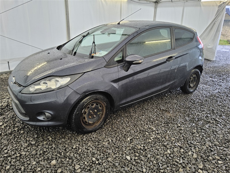 Ford Fiesta 1.6 TDCi Titanium DPF N°182