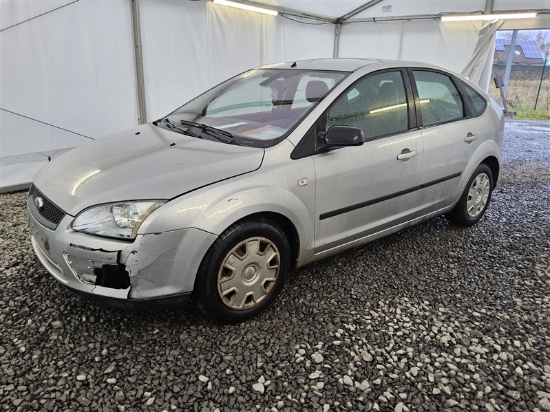 Ford Focus 1.6i 16v Trend N°221