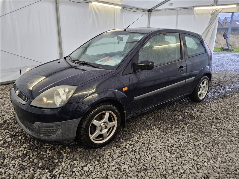 Ford Fiesta 1.3i Start N°205