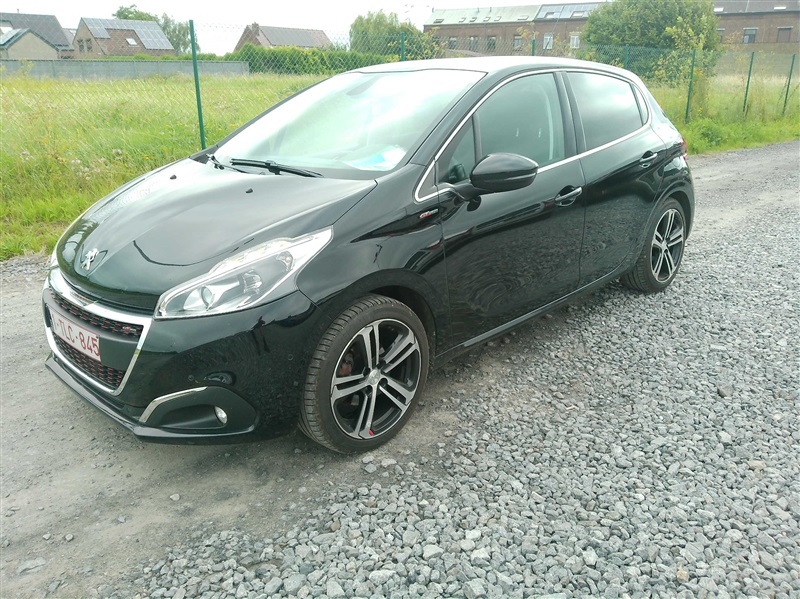 Peugeot 208 1.6 BlueHDi GT Line S&S n°108