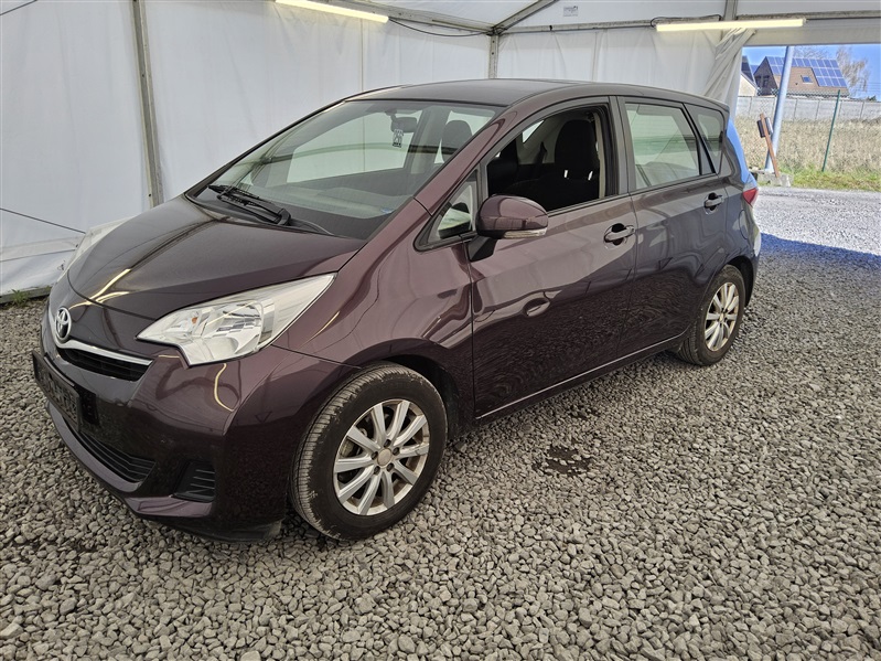 Toyota Verso-S 1.3 verso-s N°256