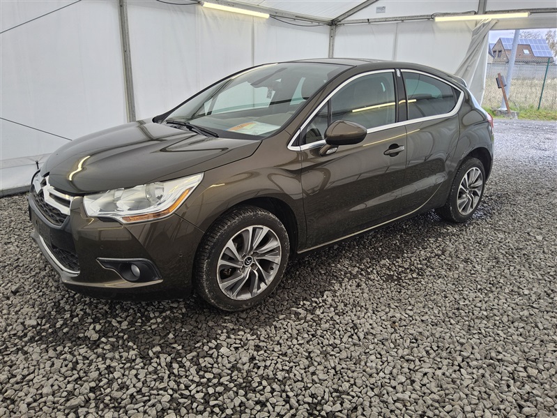 Citroen DS4 1.6 HDI So Chic  CUIR/CLIM AUTO/NAVI/TOIT PANO N°26