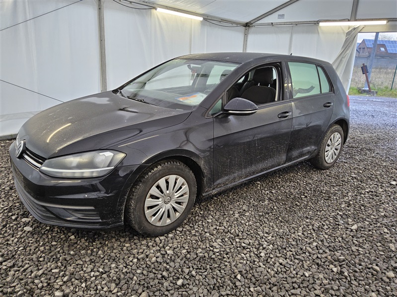 Volkswagen Golf 1.0 TSI Trendline NAVI N°114
