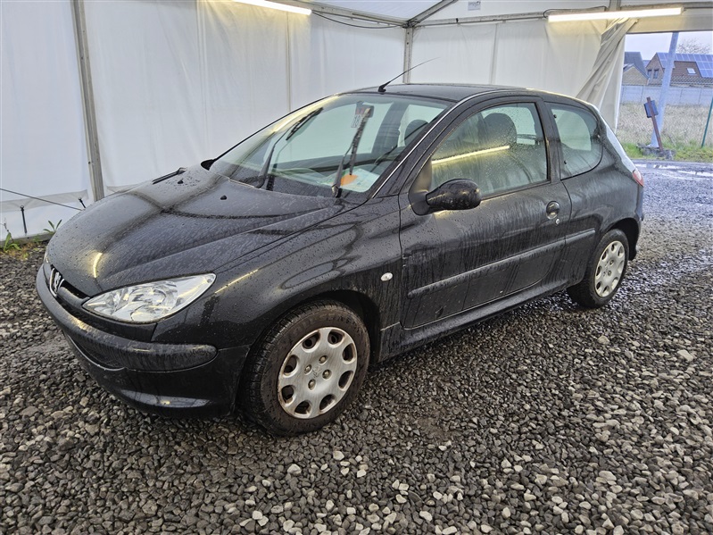 Peugeot 206 1.4i Urban N°18