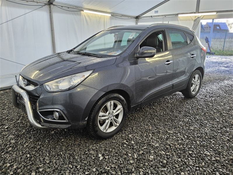 Hyundai iX35 1.7 CRDi 2WD Base DPF N°06