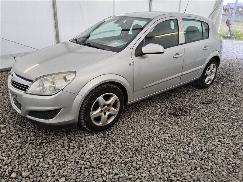 Opel Astra 1.7 CDTi N°184