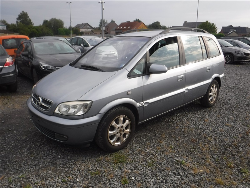Opel Zafira 2.0 DTH DTi 16v Elegance n°133