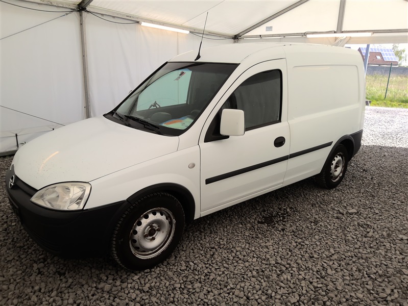 Opel Combo 1.3 CDTi CLIM/VE/VC N°186