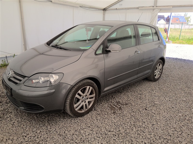 Volkswagen Golf Plus 1.9 TDi 16v Hockey Player DPF N°274