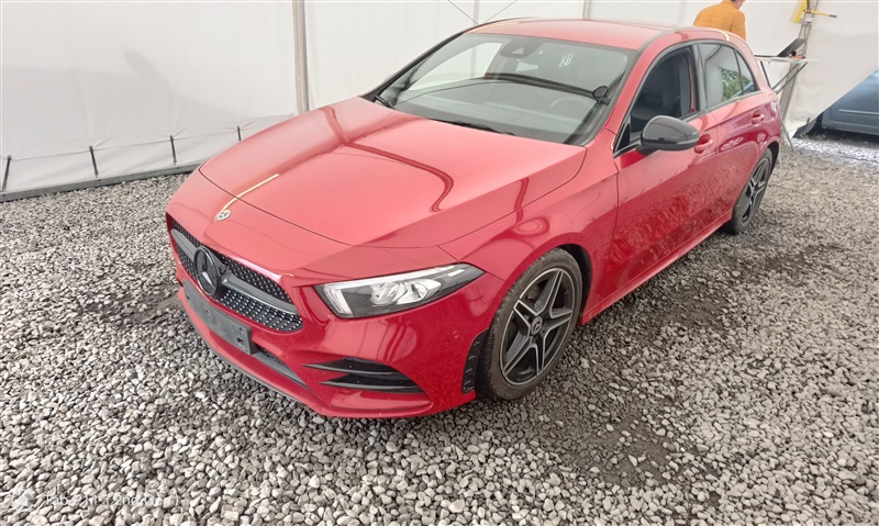Mercedes-Benz A 180 AMG LINE AUTO/S-CUIR/NAVI/TO PANO/FULL LED//EXPERTISE N°31
