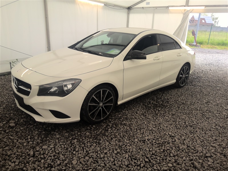 Mercedes-Benz CLA 180 BE Edition N°39