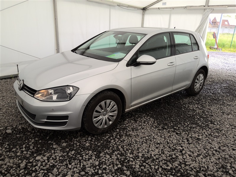 Volkswagen Golf 1.6 CR TDi NAV/CLIM/PDC N°82