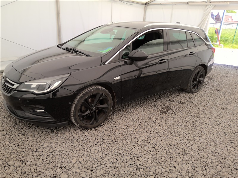 Opel Astra Sports Tourer 1.6 CDTi BiTurbo Dynamic S/S N°177