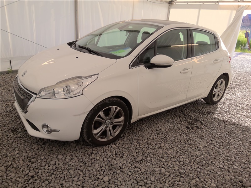 Peugeot 208 1.2i Urban Soul N°174