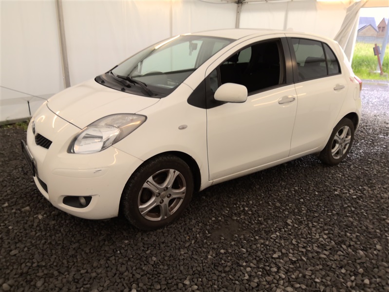 Toyota Yaris 1.33i VVT-i London N°246