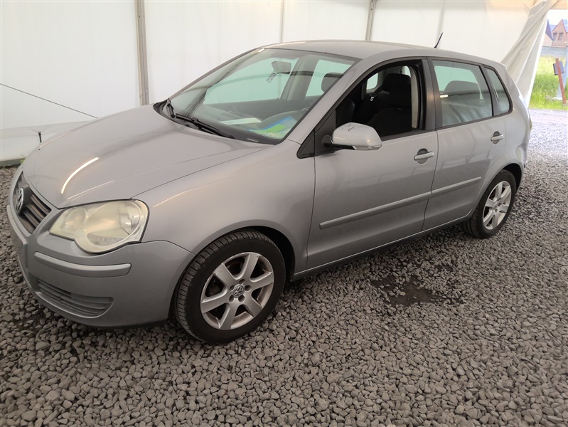 Volkswagen Polo 1.2i Spring Edition N°274