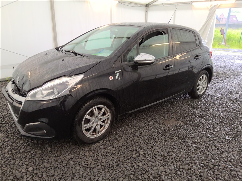 Peugeot 208 1.2i PureTech Style N°07