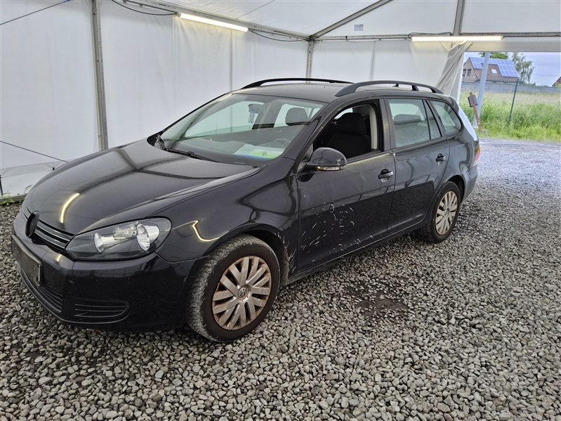 Volkswagen Golf 1.6 CR TDi Trendline DPF N°18