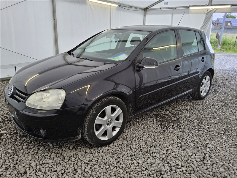 Volkswagen Golf 1.6i 16v FSI B2B-line N°24