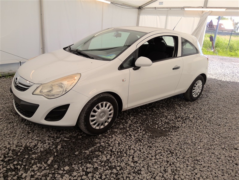 Opel Corsa 1.2i Essentia N°55