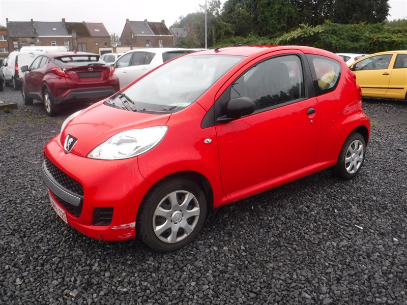 Peugeot 107 1.0i Urban n°182