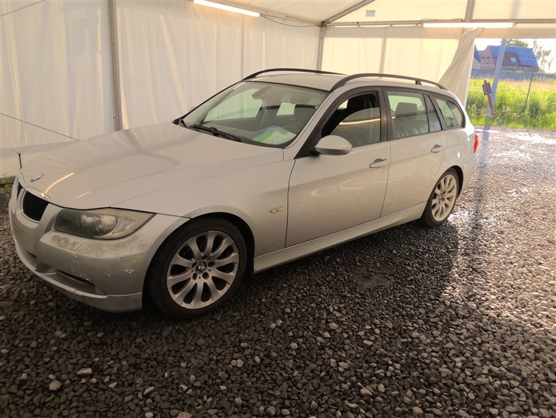 BMW 318 d Touring N°39