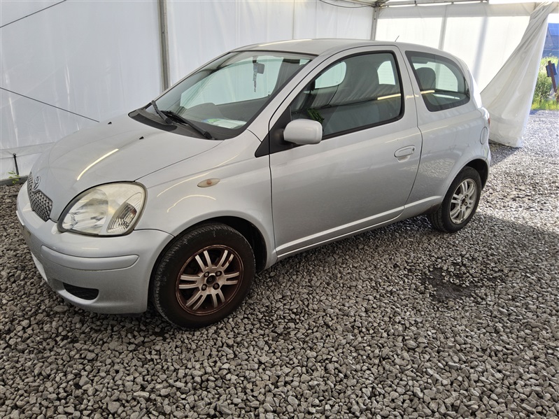 Toyota Yaris 1.0i VVT-i 16v Red Line N°69