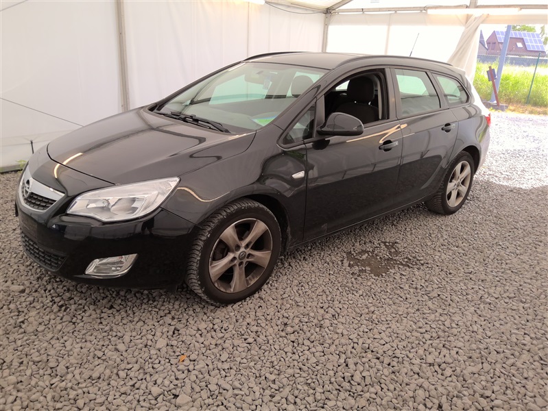 Opel Astra Sports Tourer 1.7 CDTi ecoFLEX Essentia Start/St DPF N°102