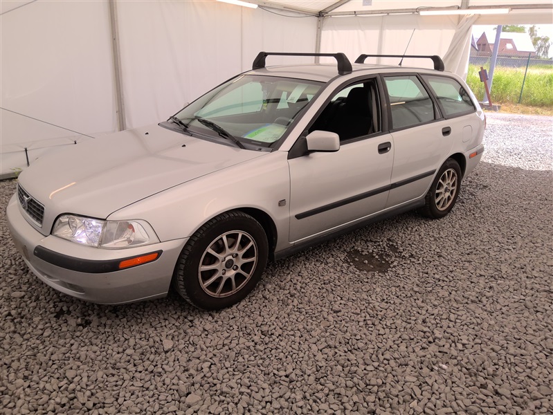 Volvo V40 1.9 Turbo - D N°118