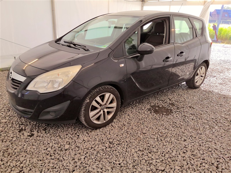 Opel Meriva 1.3 CDTi Cosmo DPF N°125