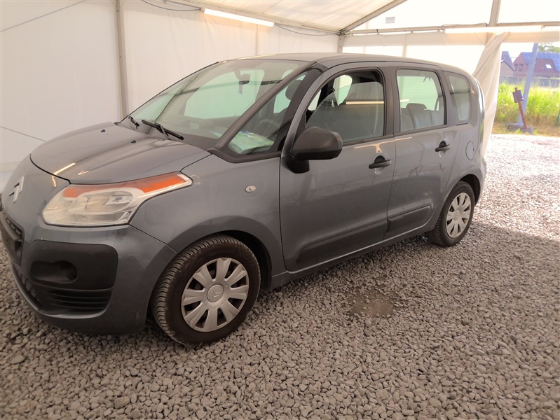 Citroen C3 Picasso 1.6 HDi FAP N°182