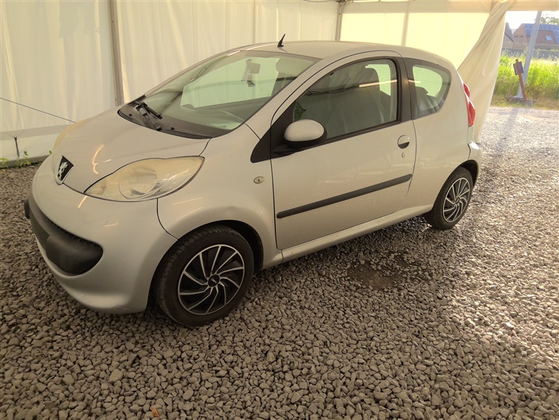 Peugeot 107 1.0i 12v Trendy N°151