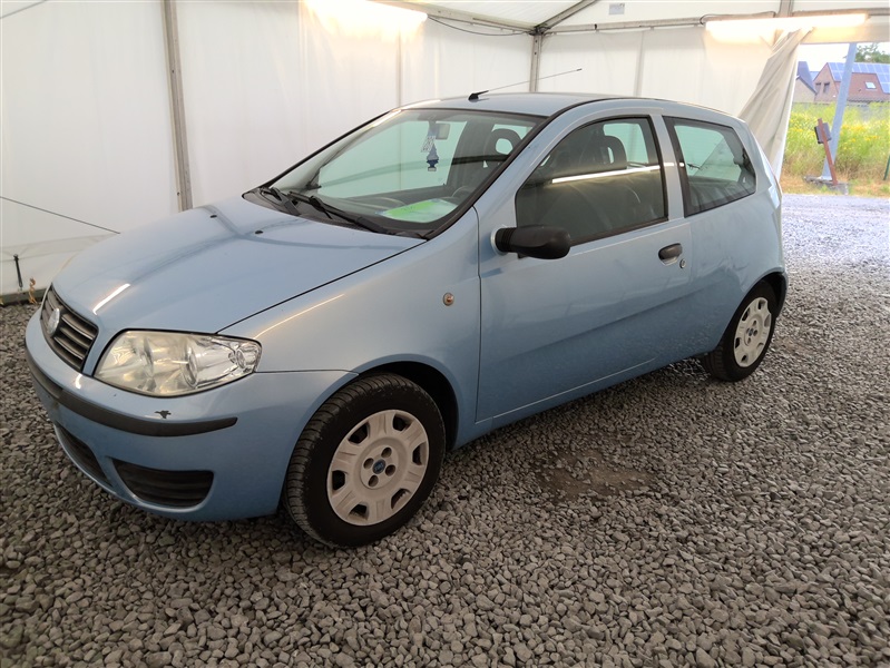 Fiat Punto 1.2i 8v Primo N°281